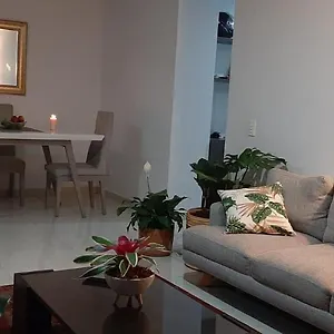 Apartamento Compartido Con Anfitrión, Habitación Principal Con Baño Privado Y Vistas Preciosas De La Ciudad Habitación en casa particular